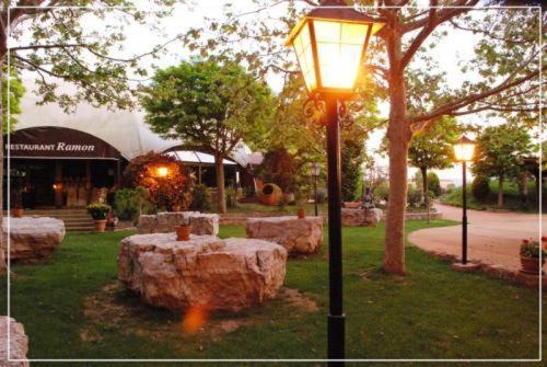 Ramon Park-Hotel Santpedor Ngoại thất bức ảnh
